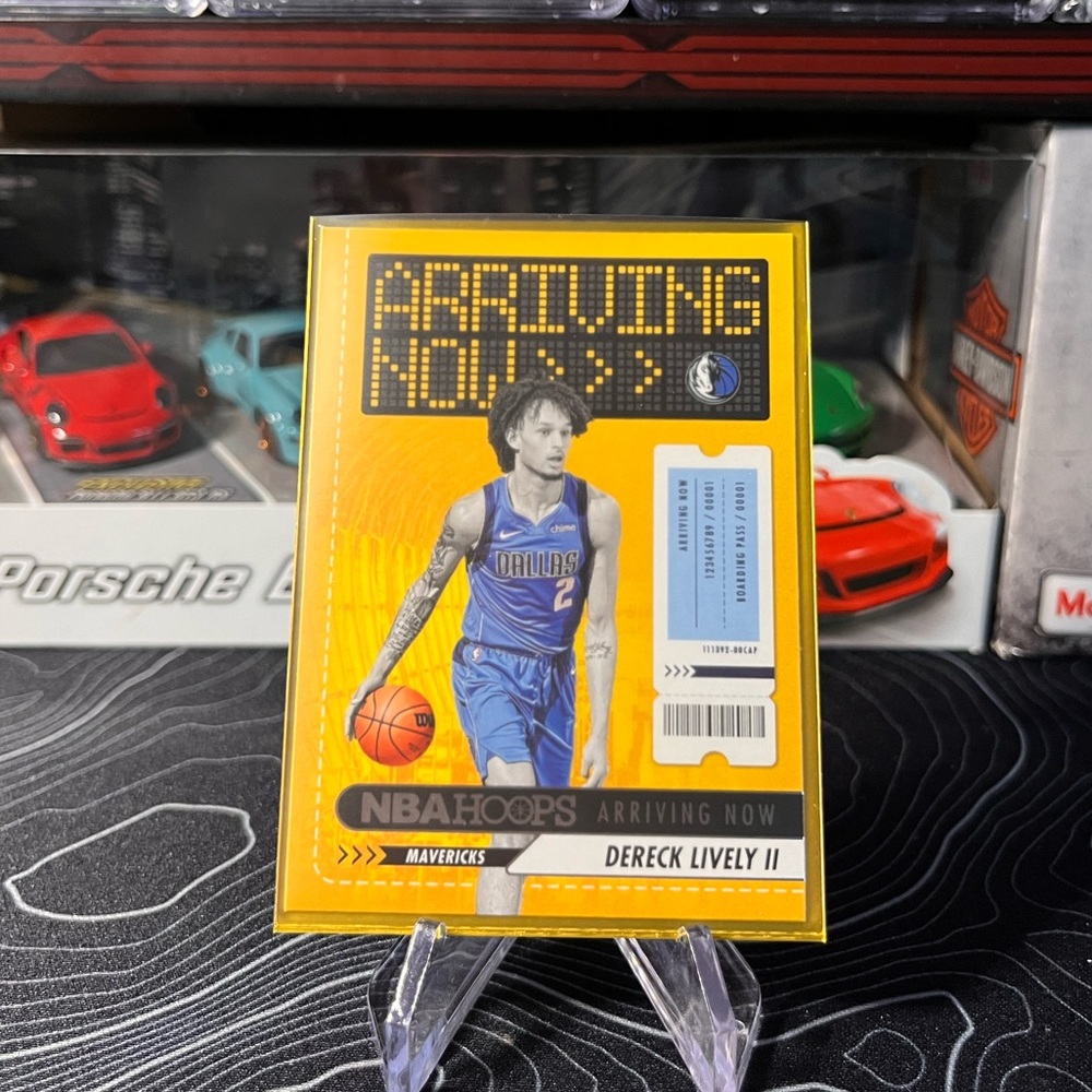 BASKETBALL CARD